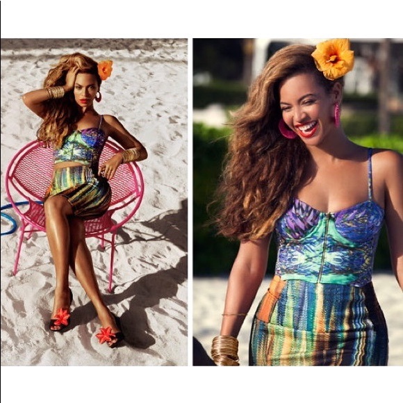 H&M x Beyoncé: Pencil Skirt - Picture 2 of 6